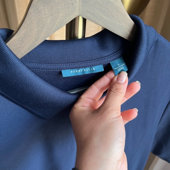 Perry Ellis Men’s Shirt | Large - Picture 3 of 7